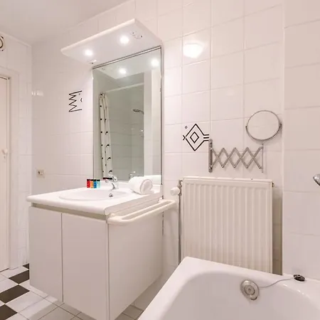 Appartement Cozy 2 Bedroom T76 *