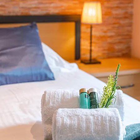 Cozy 2 Bedroom T76 Apartamento *